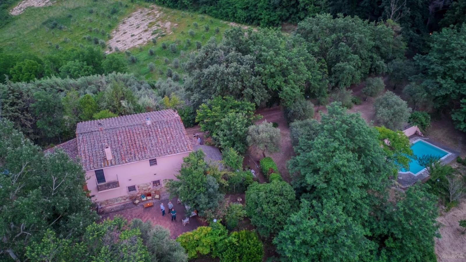 La Casa Nel Bosco Villa Lari Exterior photo