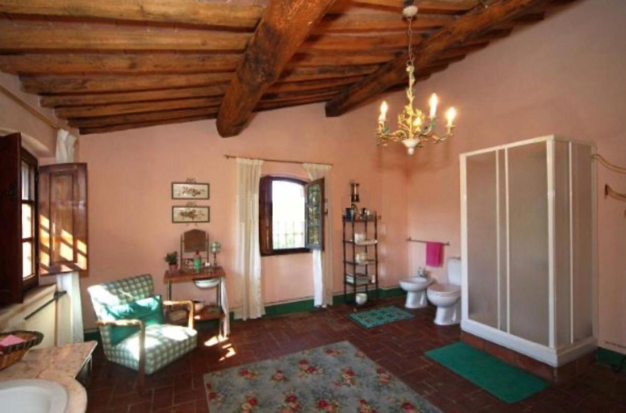 La Casa Nel Bosco Villa Lari Exterior photo